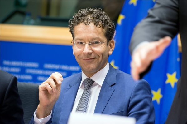 A chantagem prossegue: Dijsselbloem é apenas um cão de Schauble que não quer perder o tacho