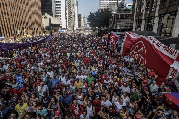 Ato do MTST na &quot;Ocupa Paulista&quot;