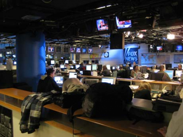 Estúdio da Fox News estadunidense, uma das maiores corporações mundiais dos meios de comunicação