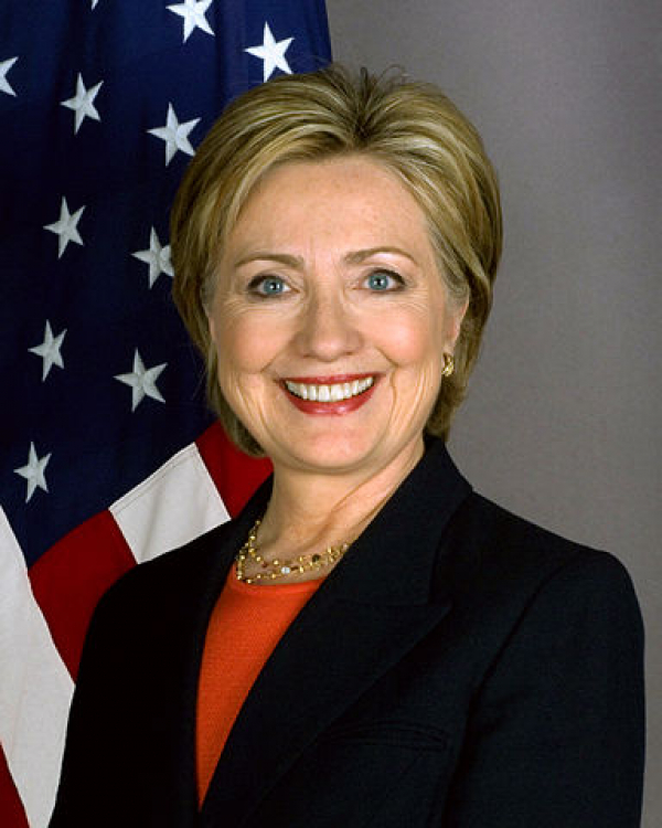 O que ainda falta para pôr Hillary Clinton no xadrez?!