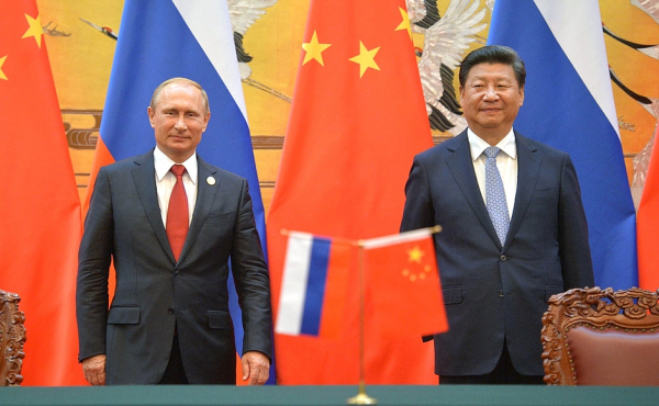 Putin e Xi no jornalismo de propaganda pró &#039;ocidente&#039;: Por que Xi Jinping é tratado com luvas de seda?