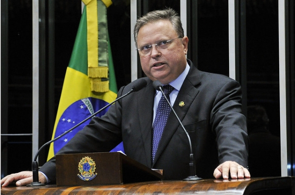 Blairo Maggi  durante sessão deliberativa ordinária no Plenário do Senado Federal.