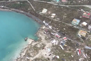 Governo cubano envia mais de 750 médicos a ilhas do Caribe atingidas pelo furacão Irma