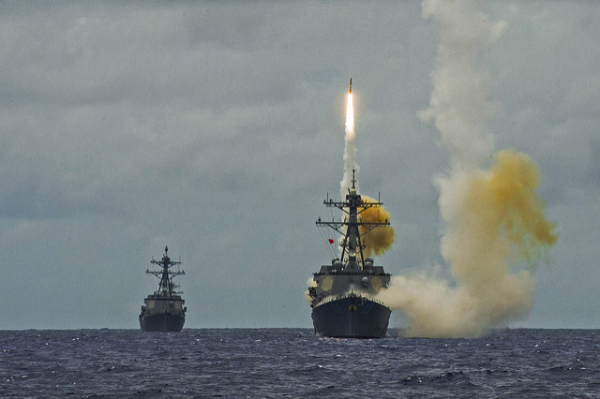 Exercício de treinamento da Marinha dos EUA próximo a Guam