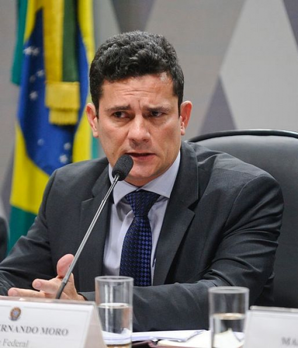 O juíz federal a serviço do imperialismo estadunidense Sérgio Moro