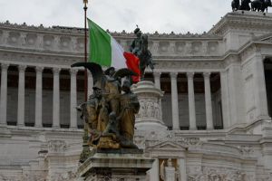 Populistas vencem eleições legislativas italianas