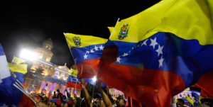 Venezuela vence as guarimbas, mas segue ameaçada pelos EUA
