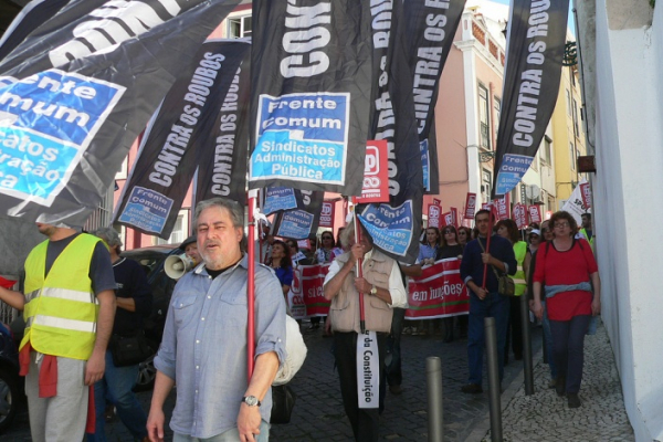 Administração Pública protesta contra a precariedade