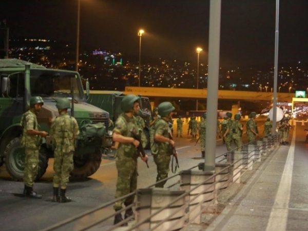 Golpe militar na Turquia. Quem ganhou e quem perdeu?