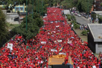 População civil participa de exercício cívico-militar anti-imperialista