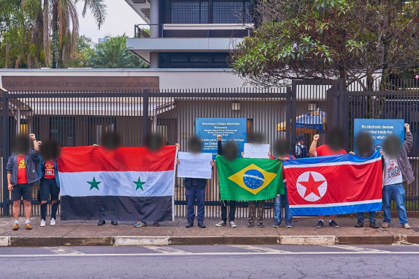 Protesto em frente ao consulado dos EUA em São Paulo (30/09/2017)