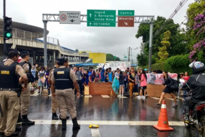 Tendência petista Articulação de Esquerda repudia ação violenta da PM-MG contra estudantes