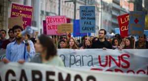 Portugal: 80% dos novos contratos em 2015 eram precários