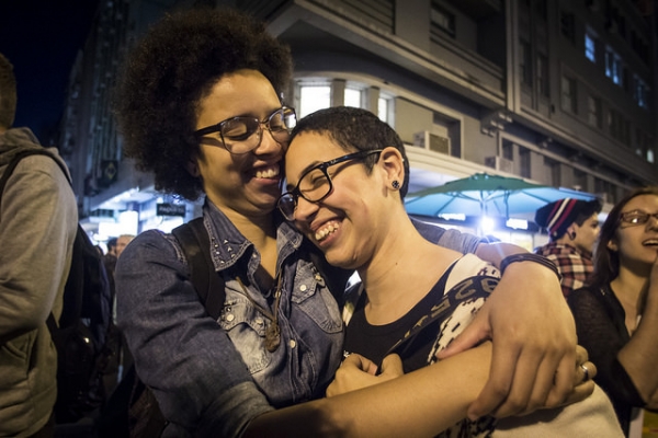 PORTO ALEGRE, 02.10.14 - Ato contra homofobia com cerca de 300 pessoas no centro da cidade brasileira.