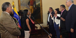 Governadores da oposição prestam juramento à Assembleia Constituinte na Venezuela
