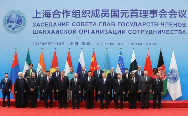Ao mesmo tempo em que ocorrei reunião do G-7, na China acontecia a reunião da Organização de Cooperação de Xangai