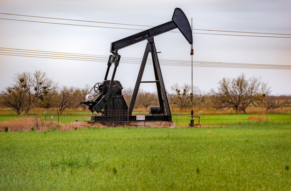 Lá vem o ciclone do petróleo!