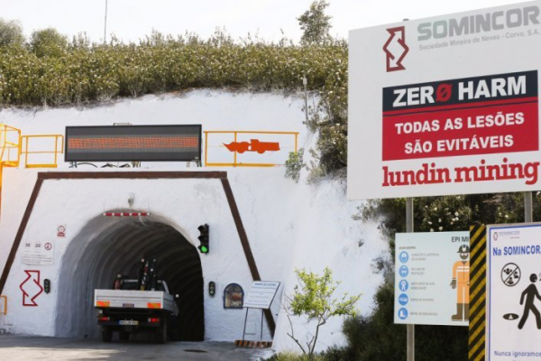 Forte adesão à greve na Somincor perante lock-out ilegal