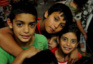 Hungria: Governo segrega crianças ciganas com cobertura da justiça