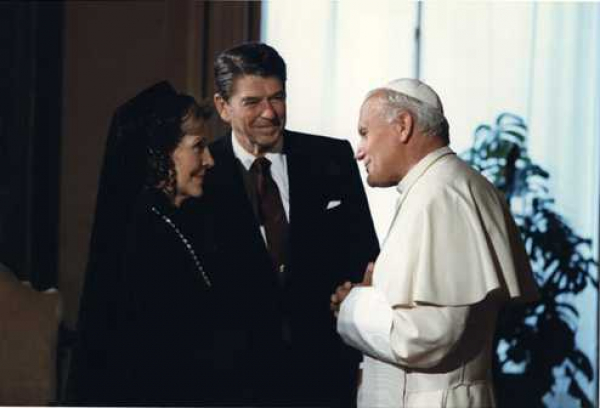 João Paulo II com Ronald Reagan, 1982