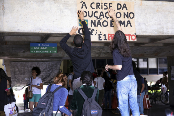 Ocupação da reitoria da Universidade de Brasília em protesto contra a PEC do teto de gastos que tramita no Congresso Nacional