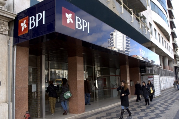 Mais lucros e menos impostos: BPI prepara despedimentos