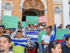 Manifestação típica de &quot;revolução colorida&quot; dirigida pelos EUA, na cidade nicaraguense de Granada (21.04.2018)