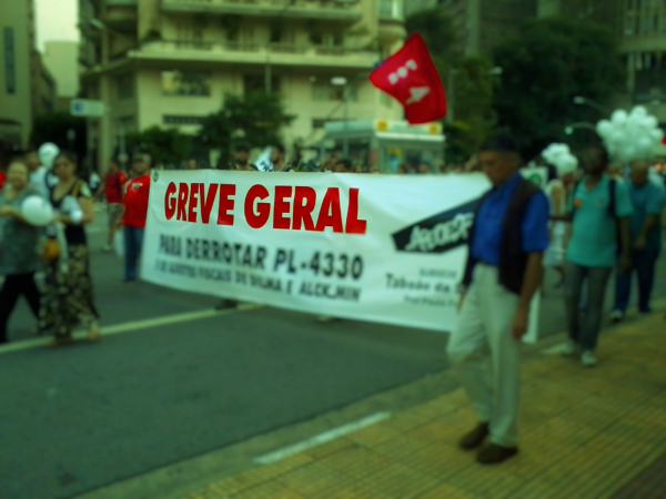 Paralisações e greves em novembro são preparação para a greve geral