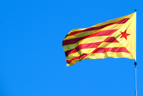 &#039;Red Roja&#039; perante o referendo na Catalunha: Votar Sim, para acabar com o regime de 78