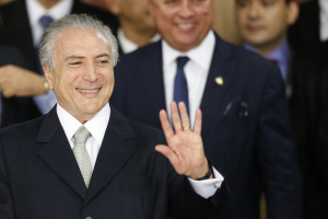 Donos do golpe iniciam a demissão de Michel Temer