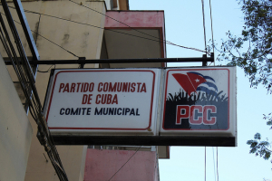 Partido Comunista de Cuba assina acordo de cooperação com partido de Putin