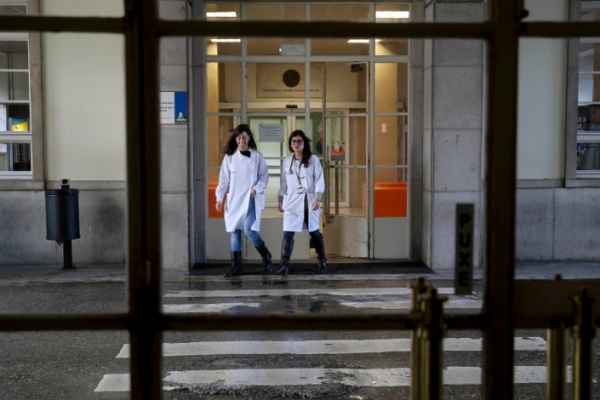 Mais de 80% dos médicos em greve