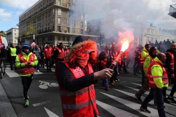 Nova jornada de luta contra a reforma trabalhista na França