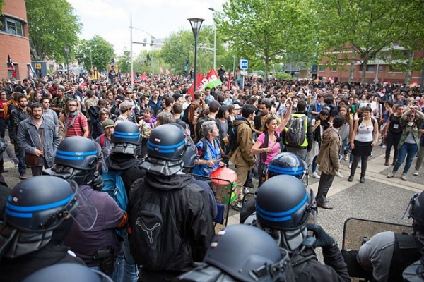 Manifestações em Tolouse, a 12 de maio de 2016, contra a aplicação da reforma promovida por Manuel Valls ao Código do Trabalho