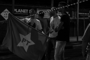Dilma é derrubada. Cai também a tese da democracia