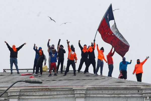 Portuários radicalizam mobilização no Chile