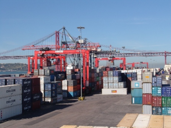 CGTP-IN solidária com os trabalhadores estivadores do Porto de Lisboa