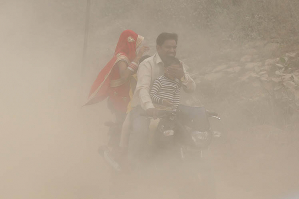 Poluição do ar matou mais de 125 mil crianças na Índia