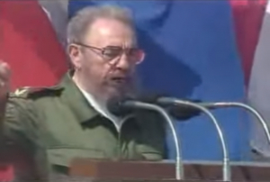Fidel discursa na Praça da Revolução no 1º de maio de 2001 sobre o que é a Revolução Cubana