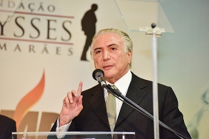 Pelo Poder Popular: Fora Temer