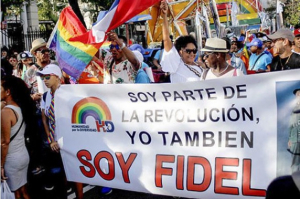 Conga contra a Homofobia e a Transfobia, como parte da campanha de conscientização organizada pelo Centro Nacional de Educação Sexual (Cenesex), em Havana, Cuba, em 12 de maio de 2018. 